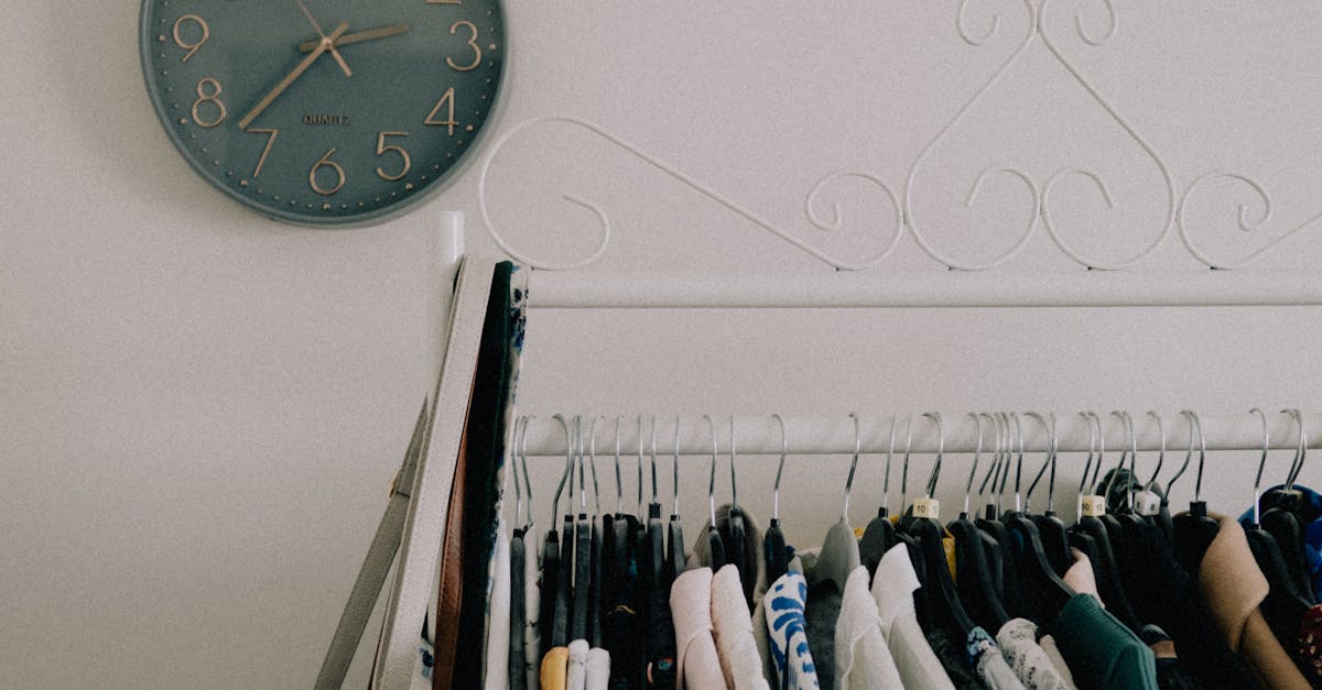 How much battery storage do I need to run my house?